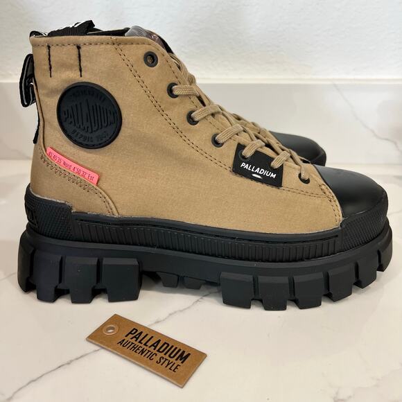 NEW! Palladium Women's Revolt Hi Ankle Boots Olive Lace-Up Platform Size 6.5M - Picture 1 of 7